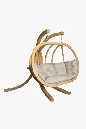 Krém színű fa hinta fotel masszív lucfenyőből, párnákkal